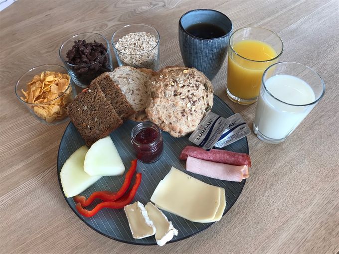 Morgenmad/Breakfast 100 DKK